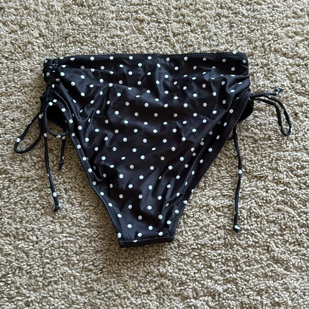 022 NWT Aqua Eve Women High‎ Waisted Twist Front Lace Up Back Bikini - Size: S